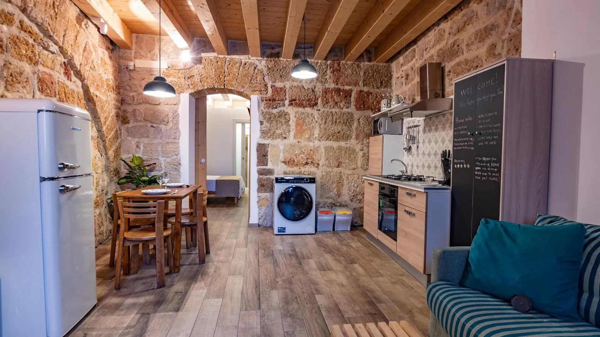 Loft Vetriera Centro Storico Apartment Palermo 0*,  Italy